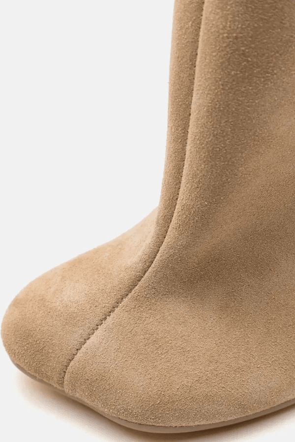 Bottes Hautes à Talon Fin en Suédine Camel Femme Héloïse